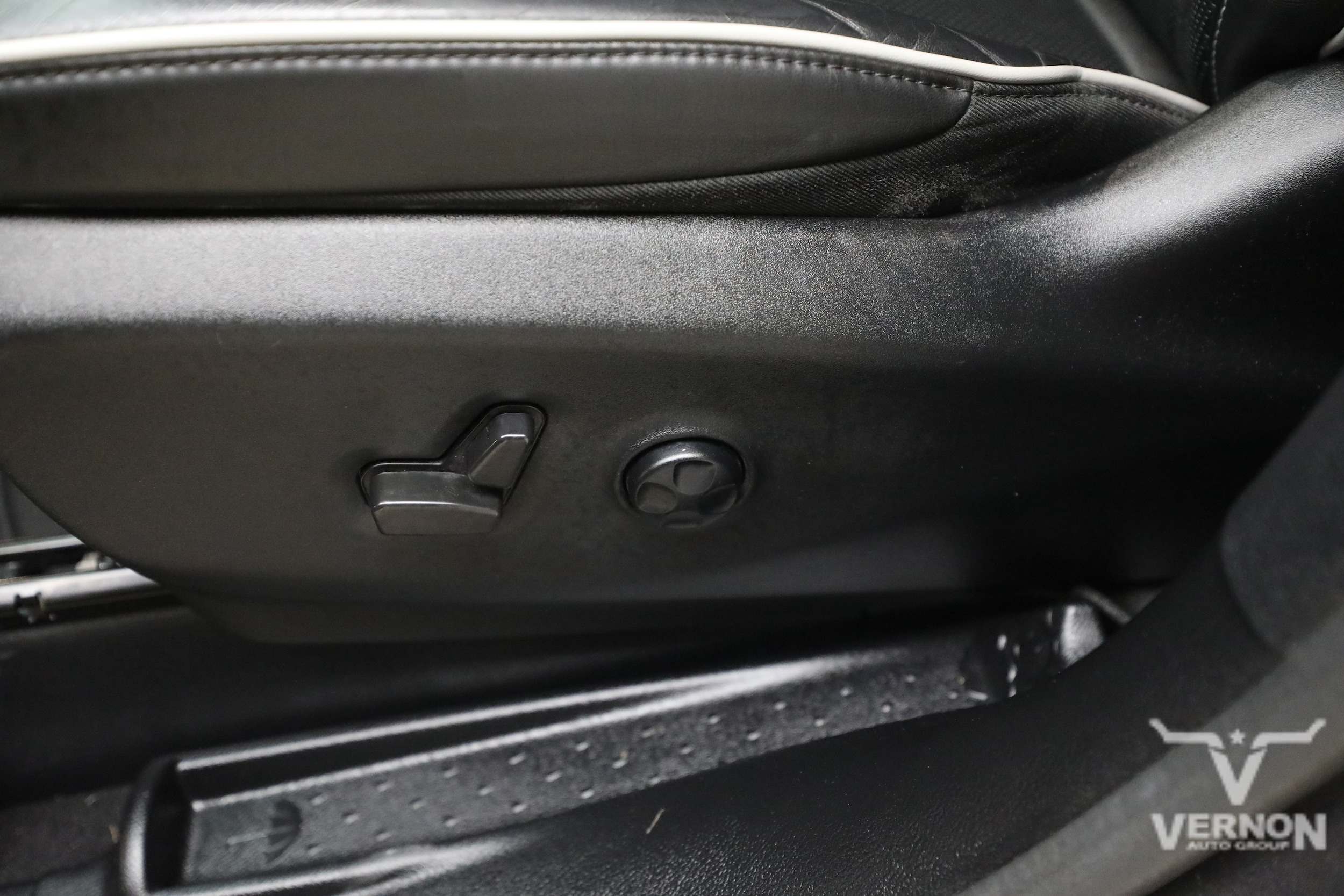 2022 Chrysler Pacifica Limited - Photo 14
