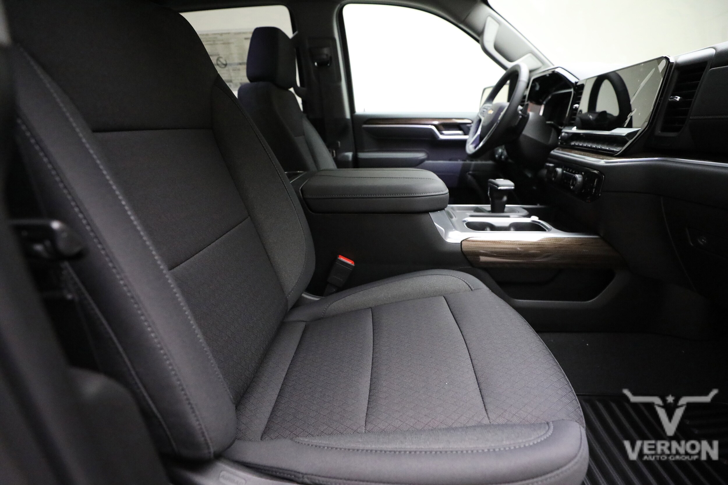 2026 Chevrolet Silverado 1500 LT - Photo 11