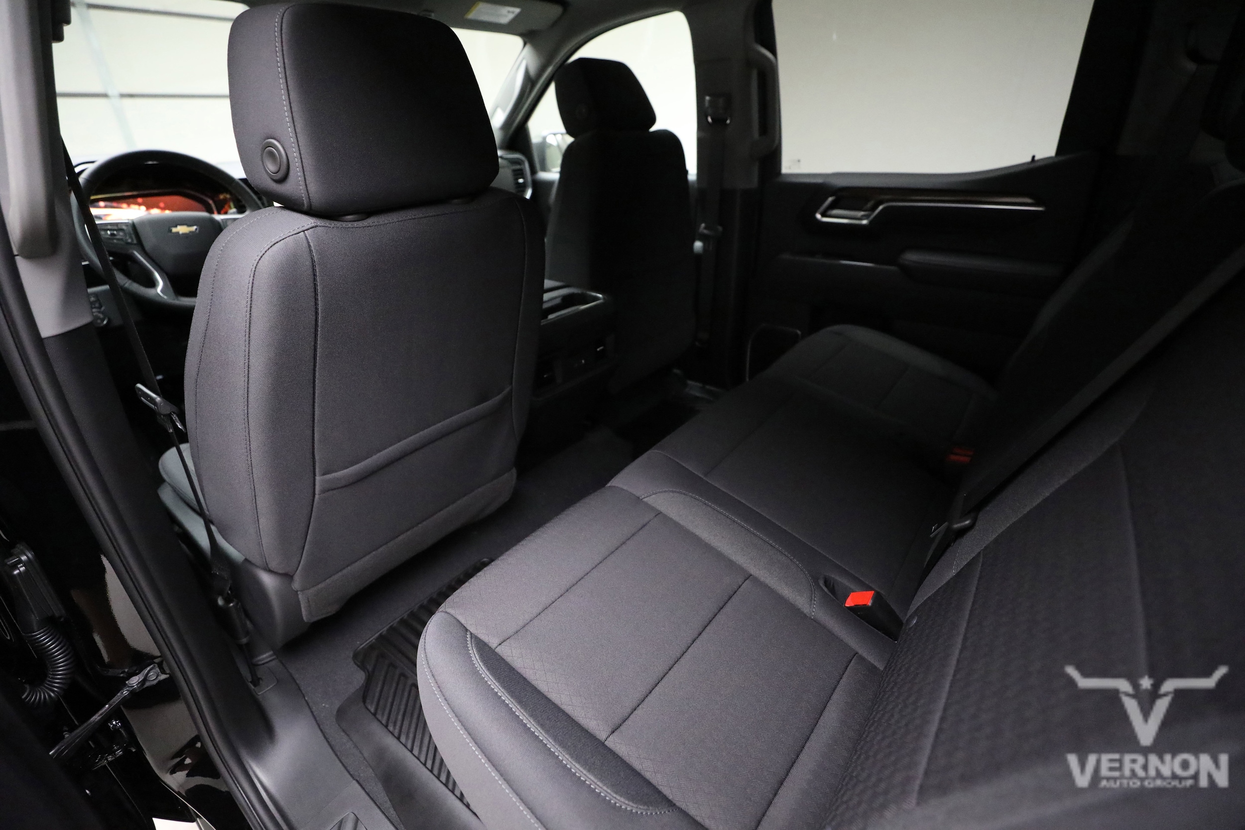 2026 Chevrolet Silverado 1500 LT - Photo 9