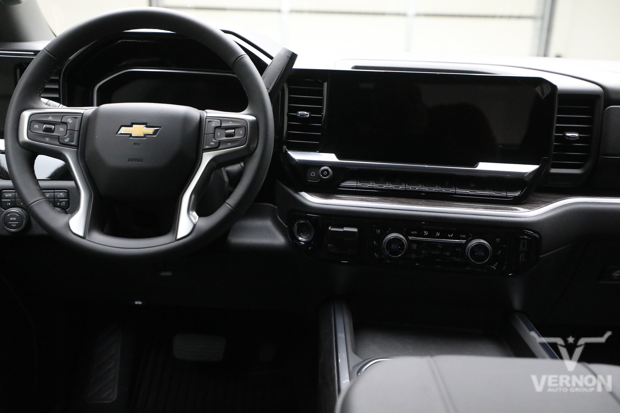 2026 Chevrolet Silverado 3500 HD LTZ - Photo 20