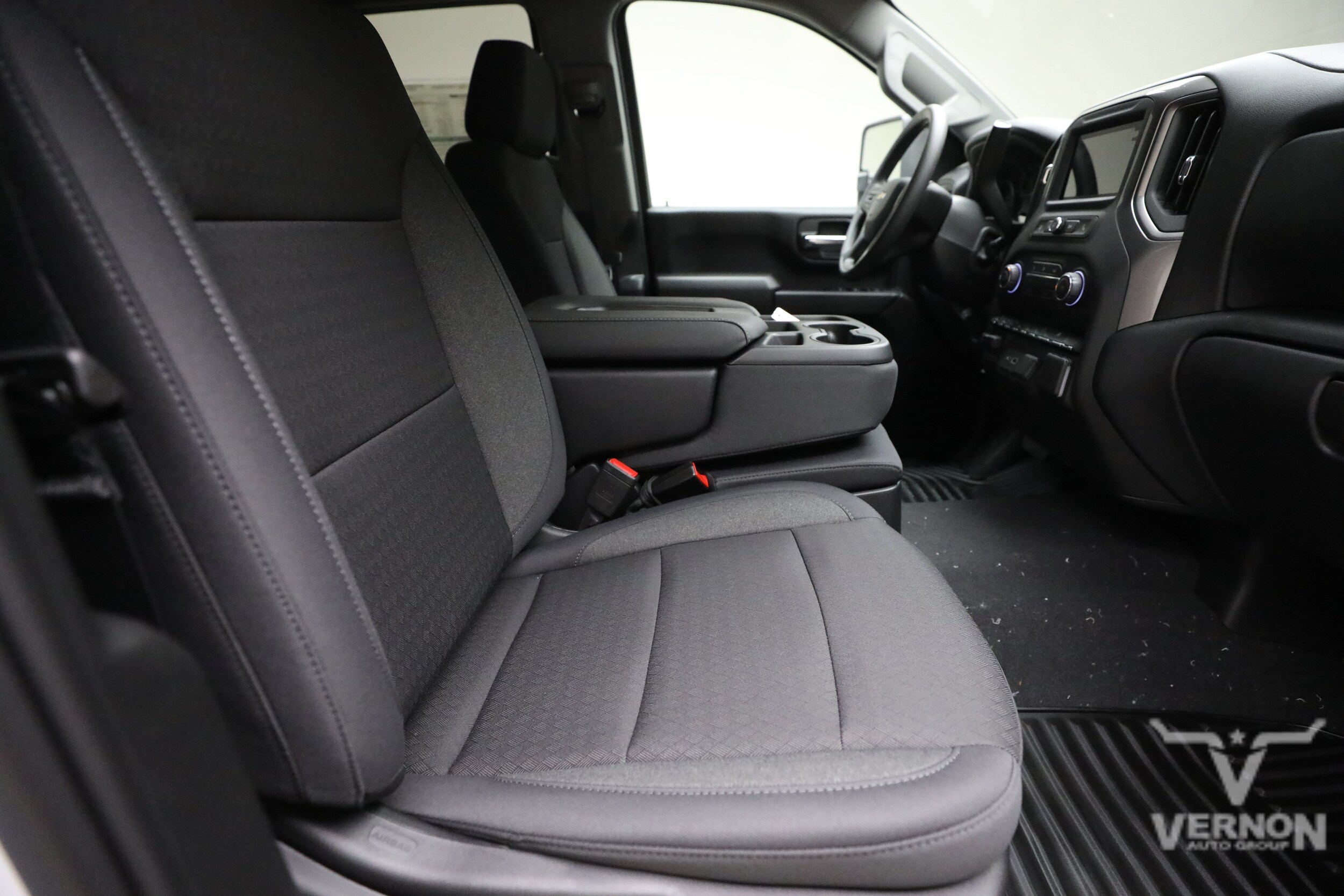 2026 Chevrolet Silverado 2500 HD Custom - Photo 11