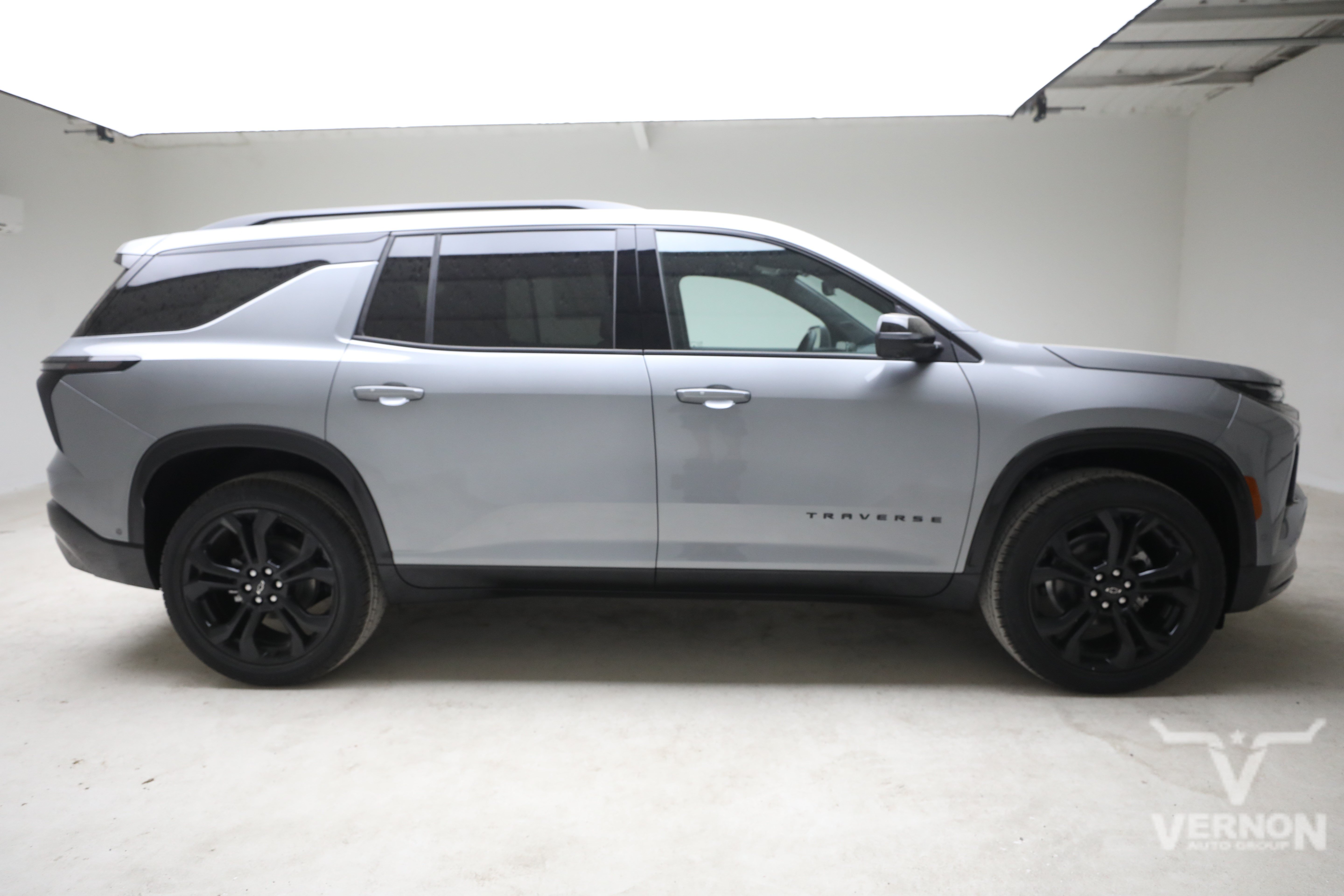 2027 Chevrolet Traverse RS - Photo 6