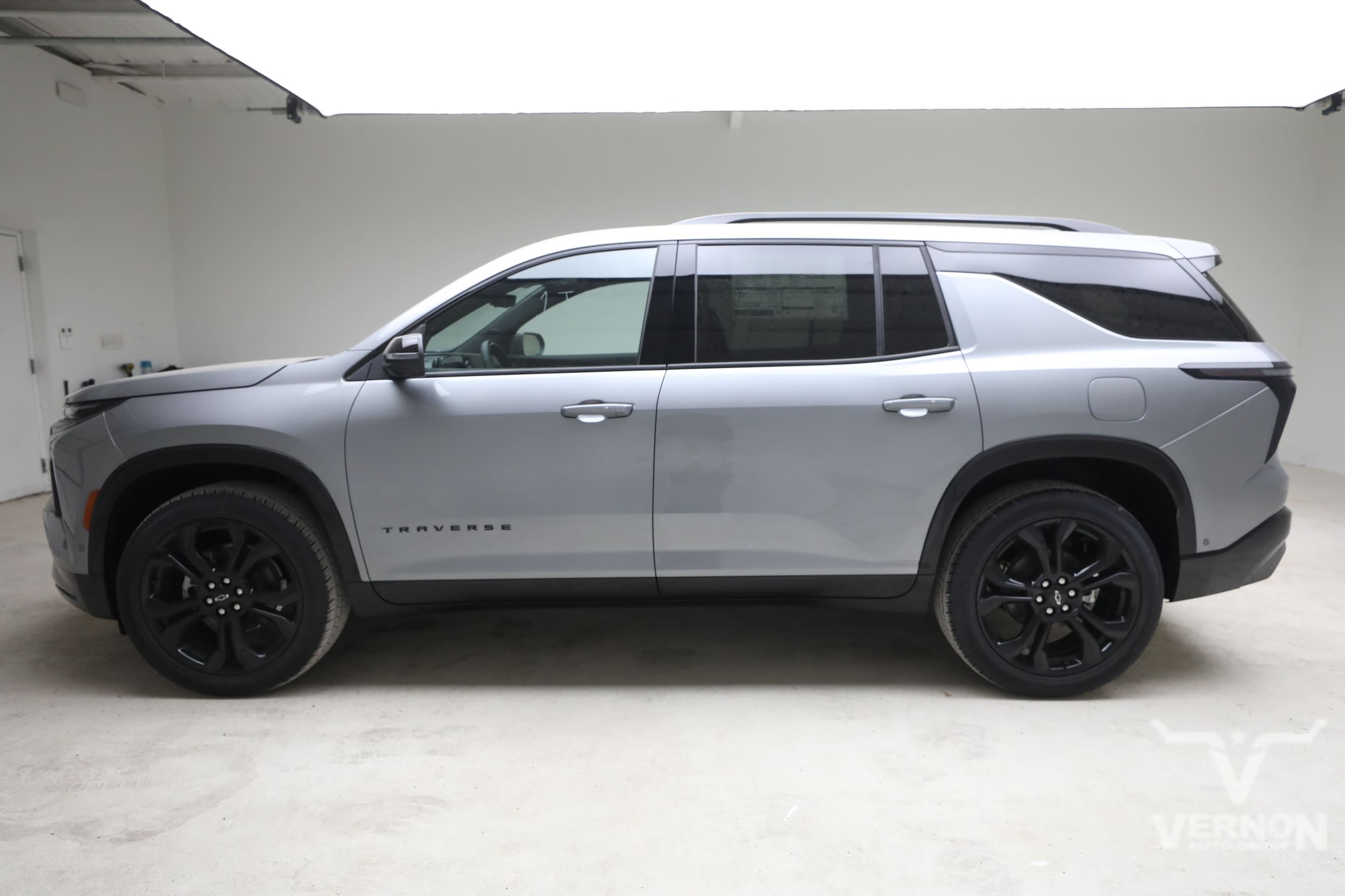 2027 Chevrolet Traverse RS - Photo 2