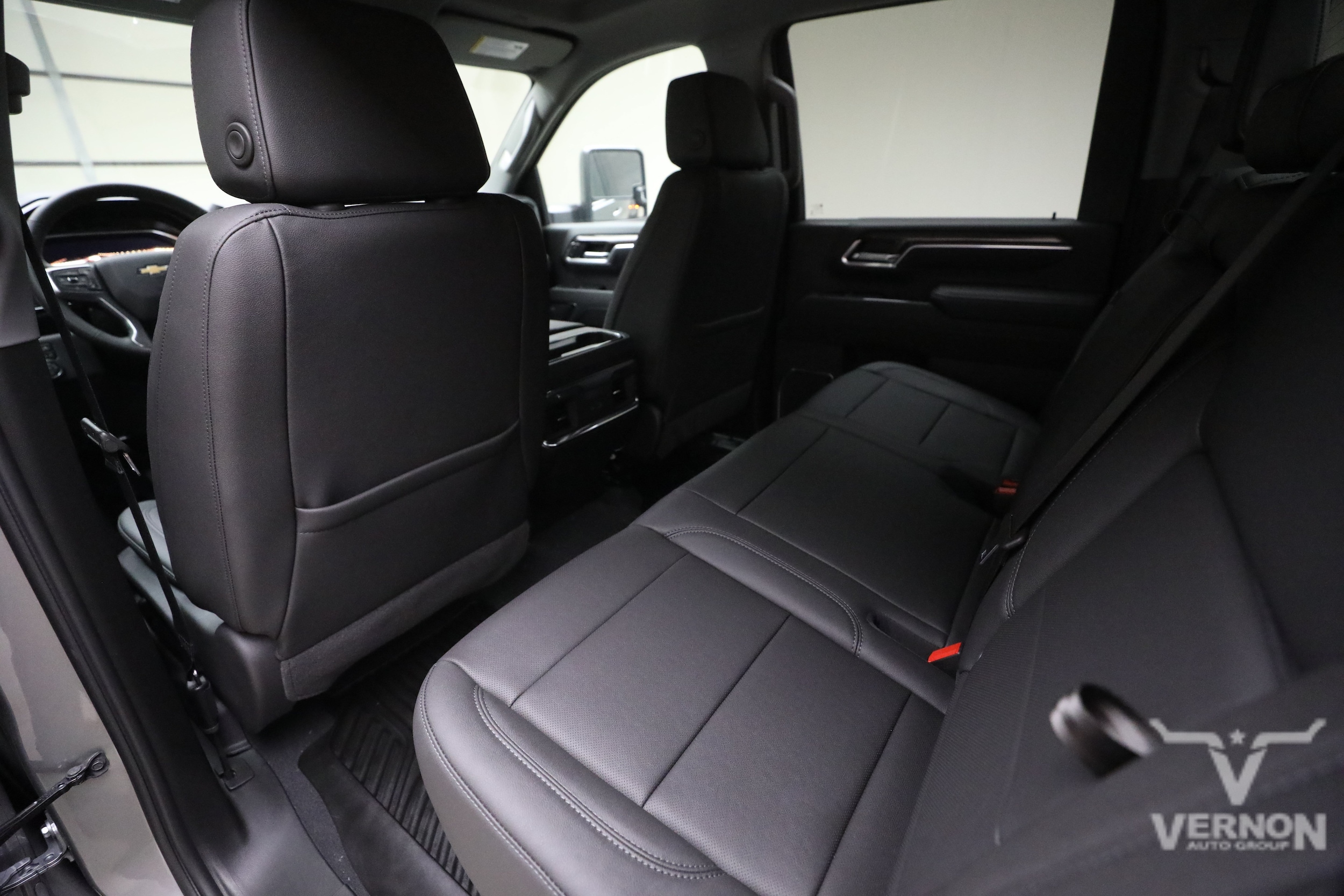 2026 Chevrolet Silverado 3500 HD LTZ - Photo 9