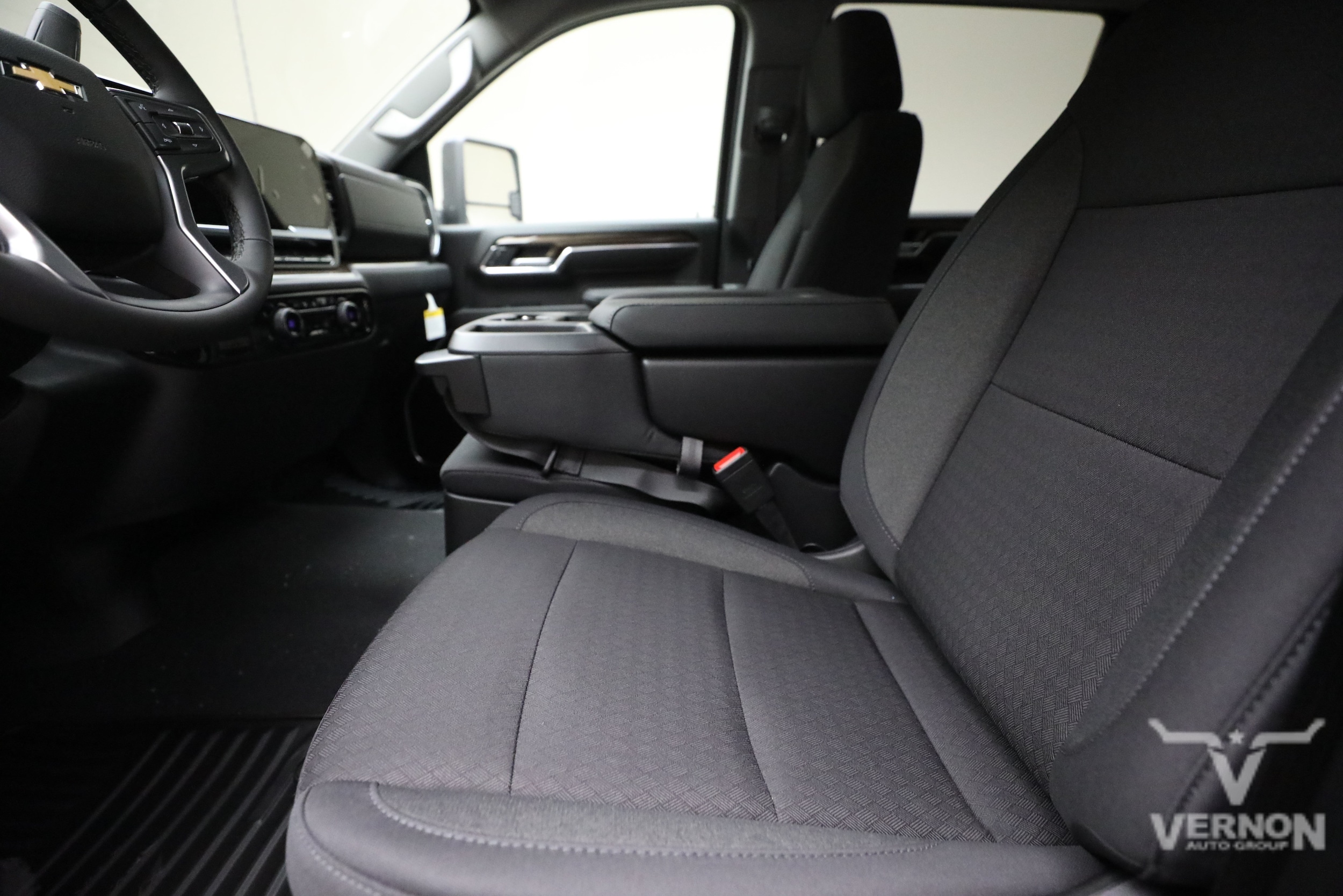 2026 Chevrolet Silverado 3500 HD LT - Photo 10