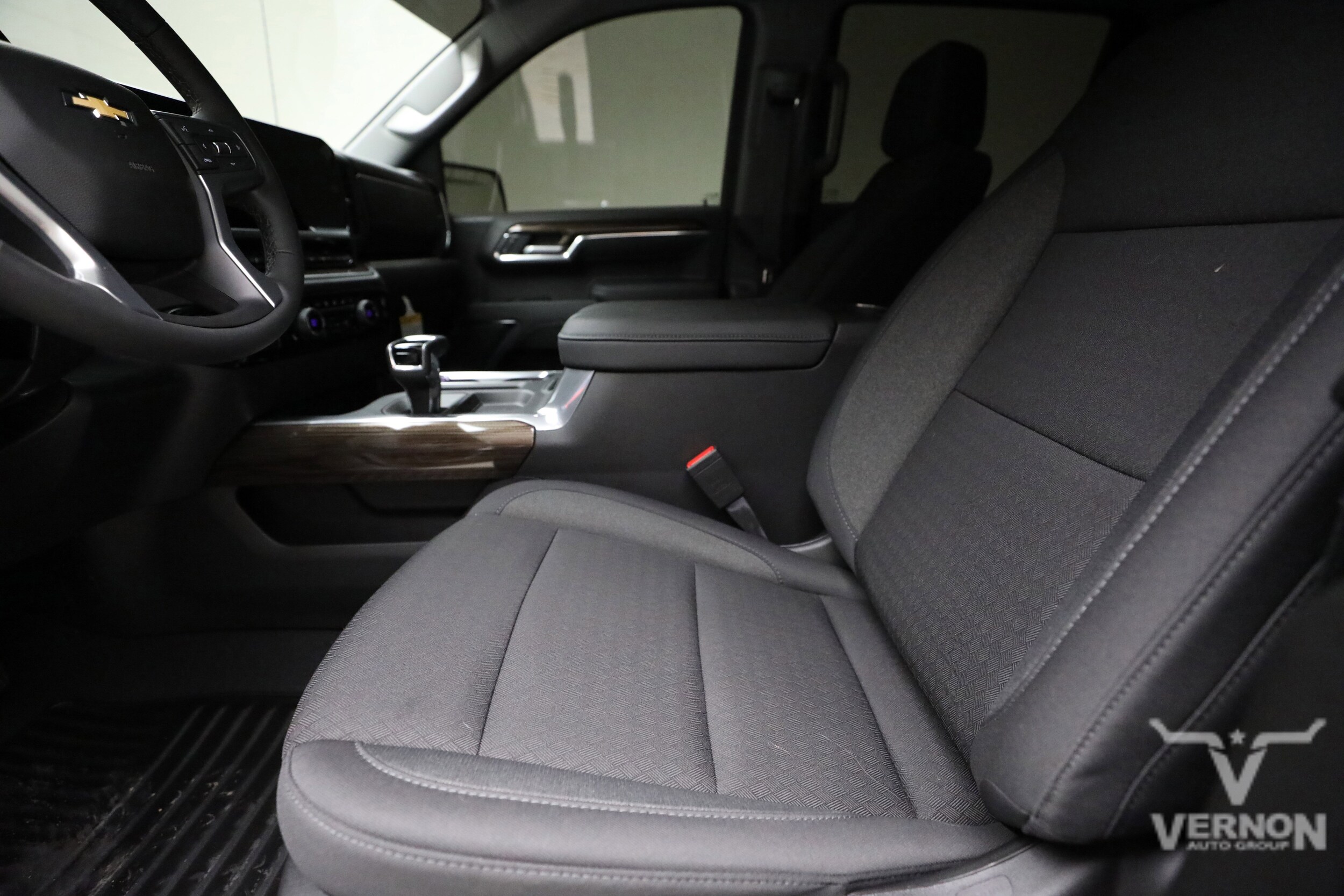2026 Chevrolet Silverado 1500 LT - Photo 10