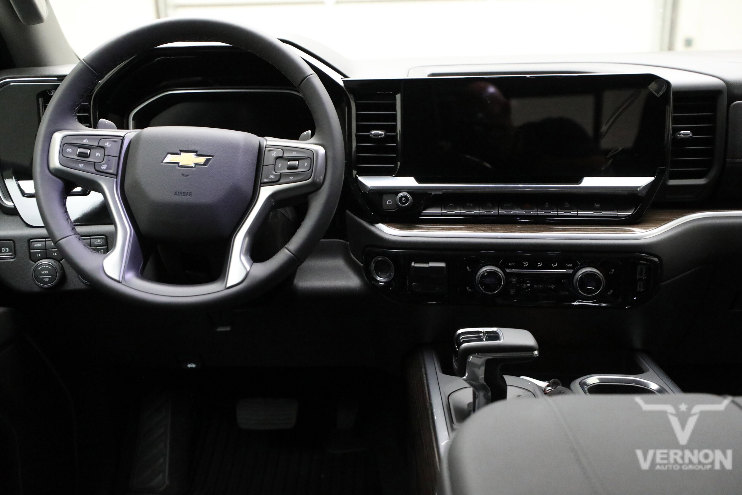 2026 Chevrolet Silverado 1500 LT - Photo 19