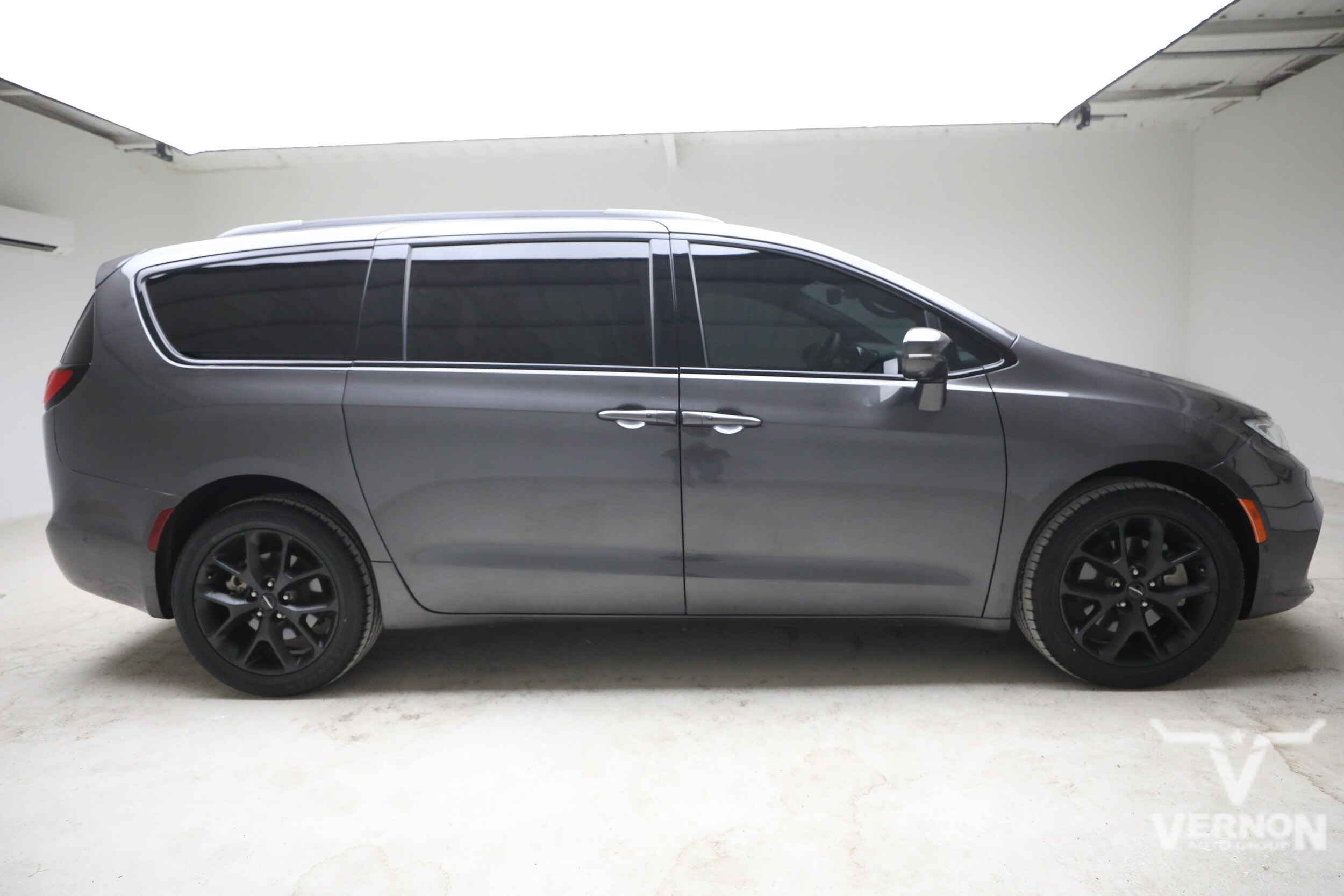 2022 Chrysler Pacifica Limited - Photo 6