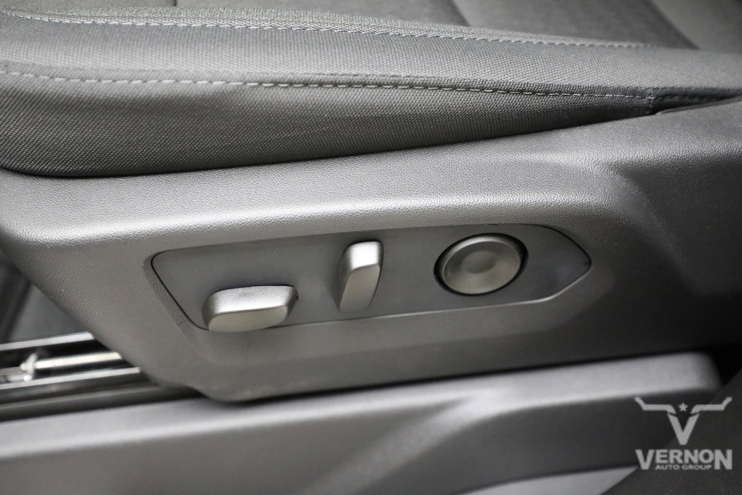 2026 Chevrolet Silverado 1500 LT - Photo 14