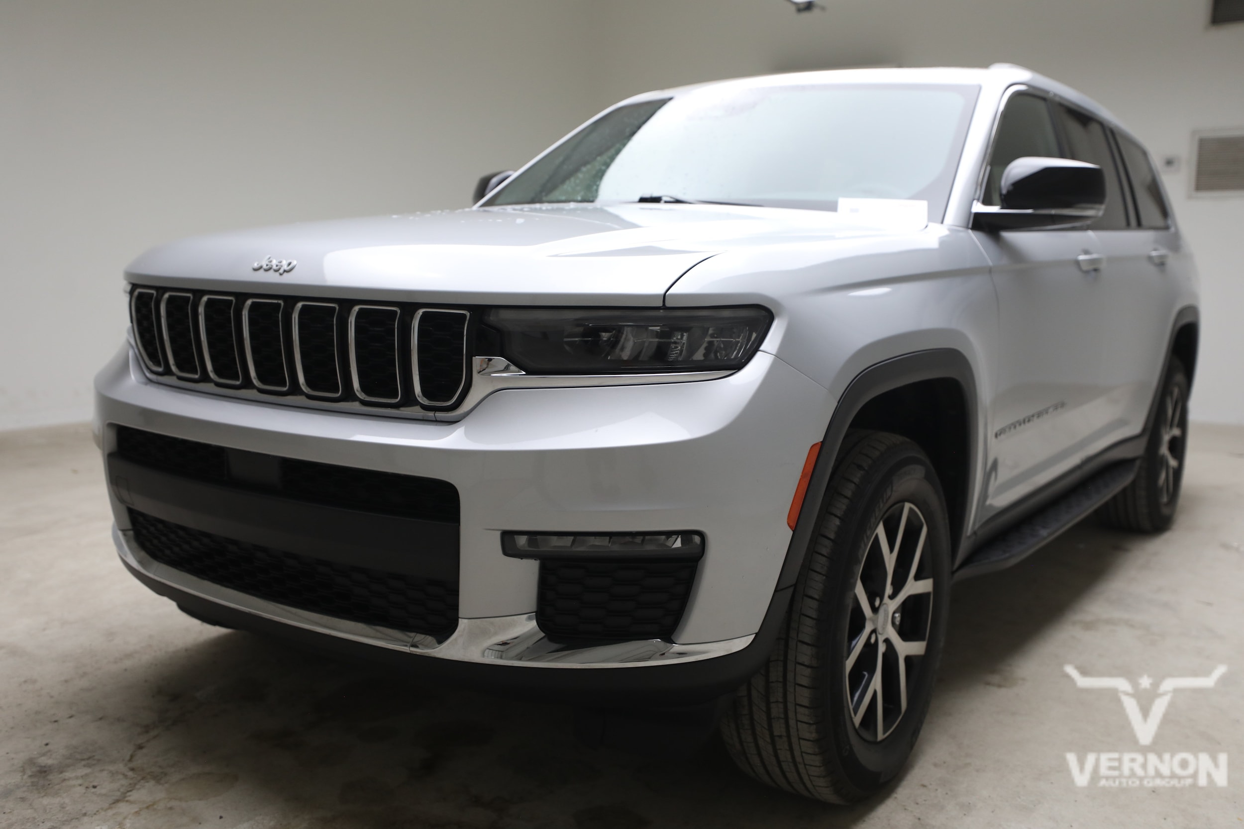 Used 2025 Jeep Grand Cherokee L Limited