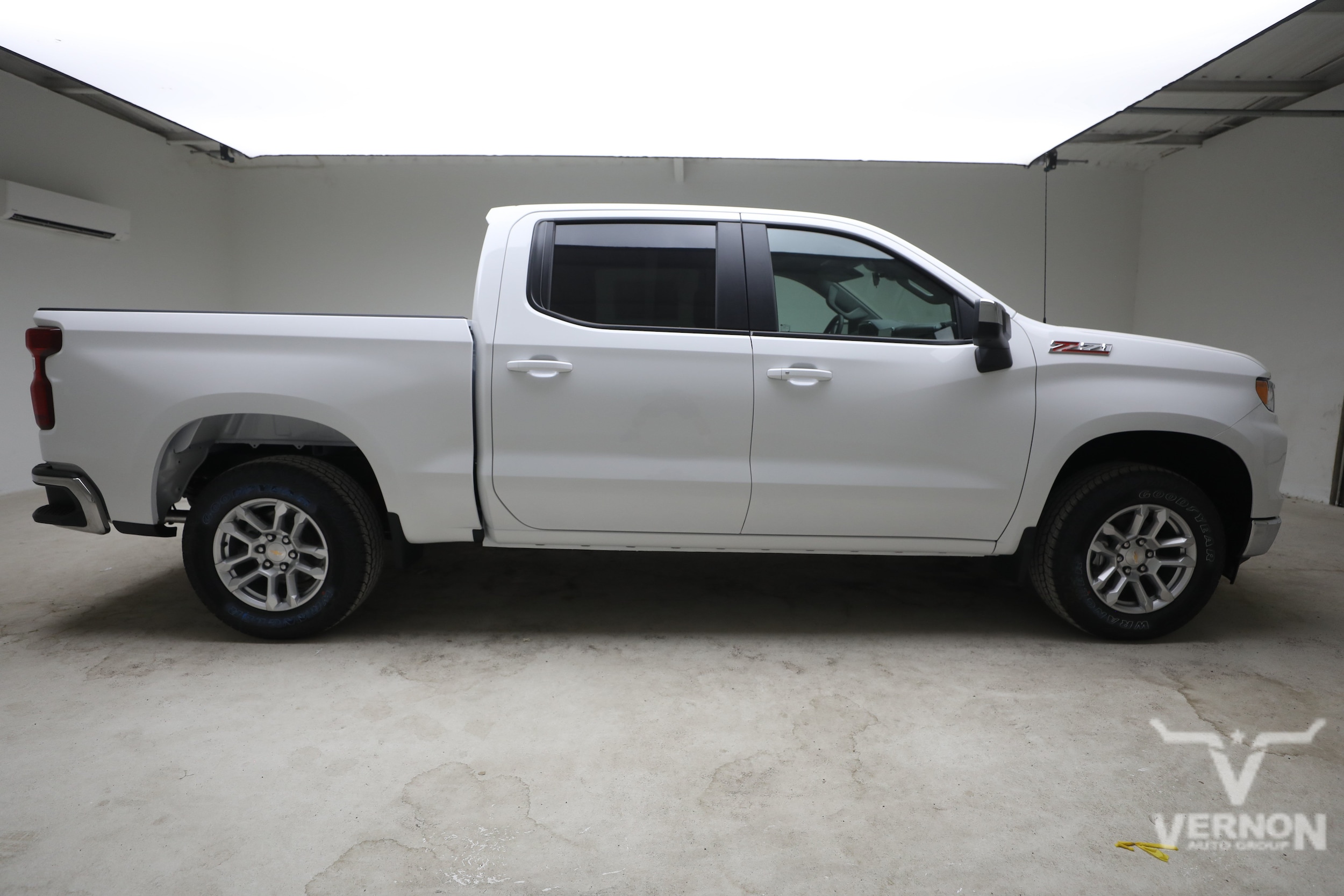 2026 Chevrolet Silverado 1500 LT - Photo 6