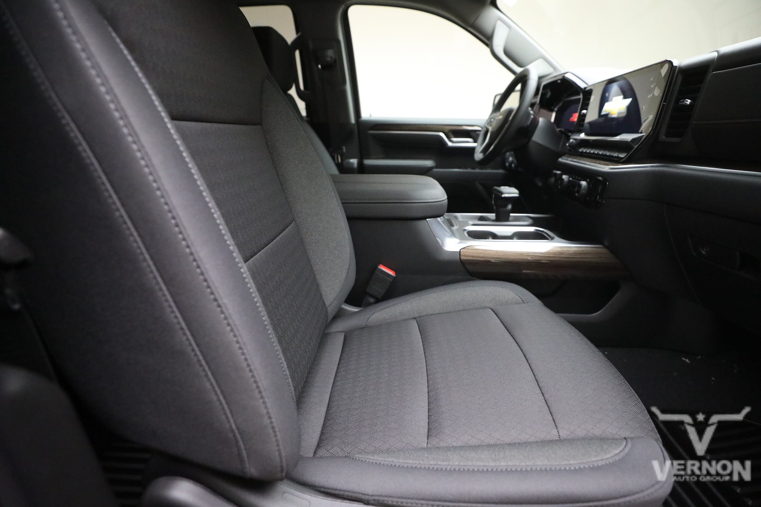 2026 Chevrolet Silverado 1500 LT - Photo 11