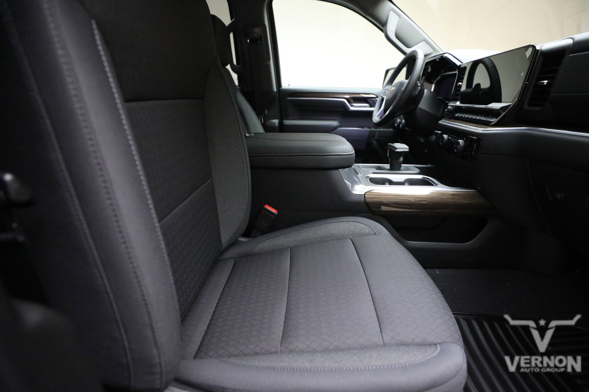 2026 Chevrolet Silverado 1500 LT - Photo 11