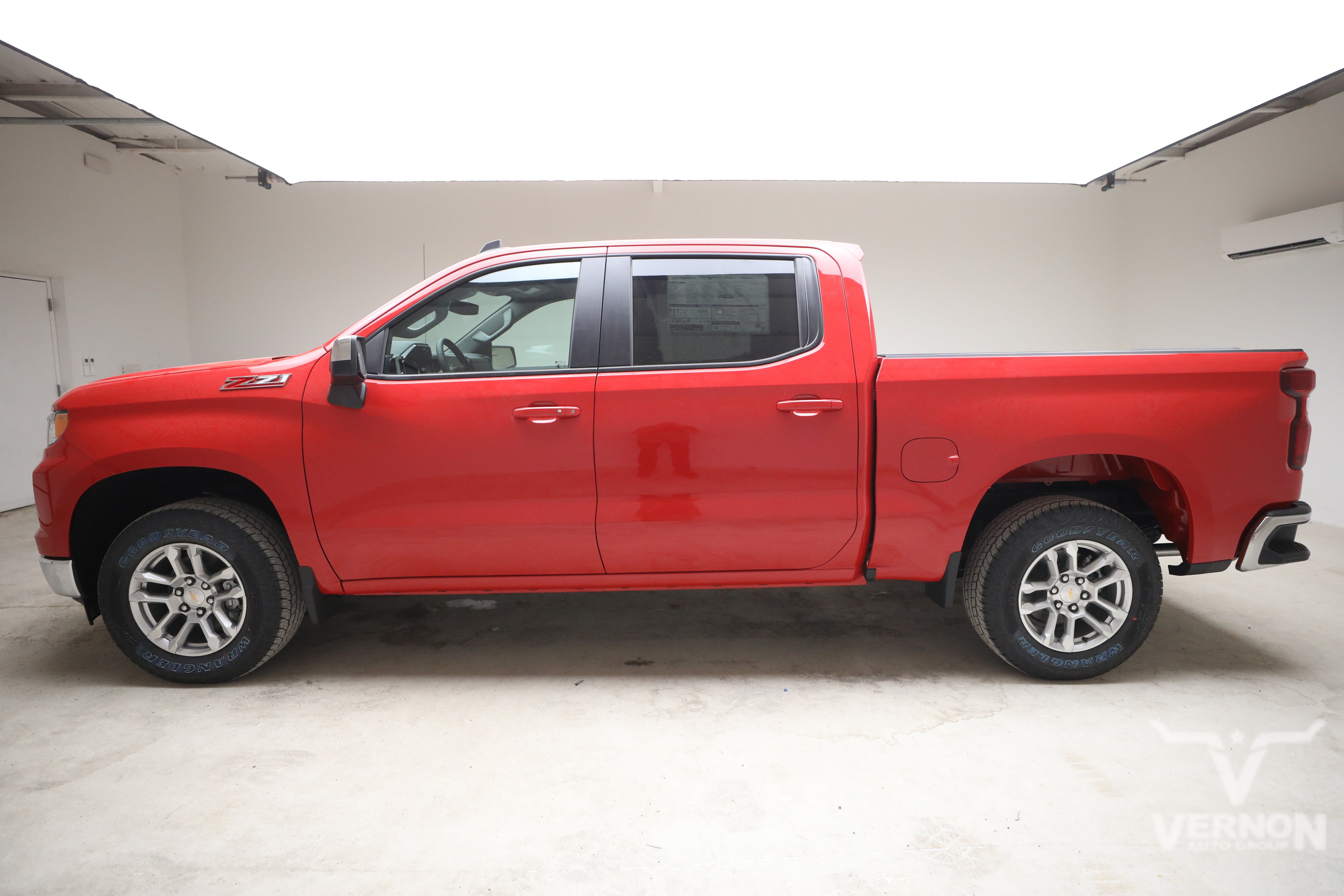2026 Chevrolet Silverado 1500 LT - Photo 2