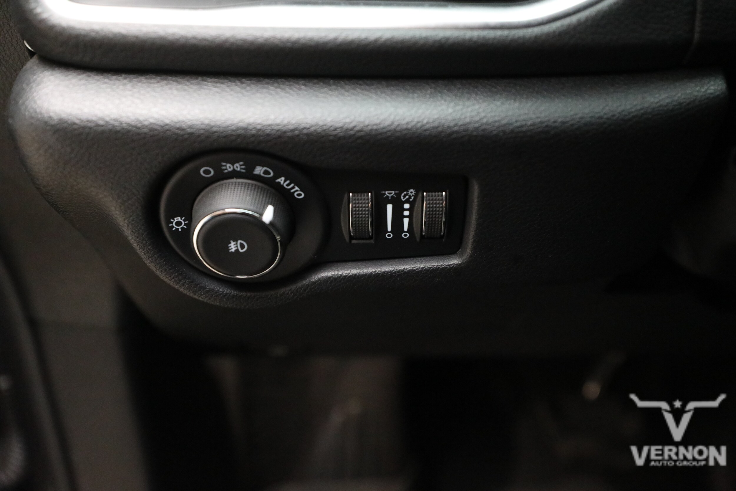 2022 Chrysler Pacifica Limited - Photo 16