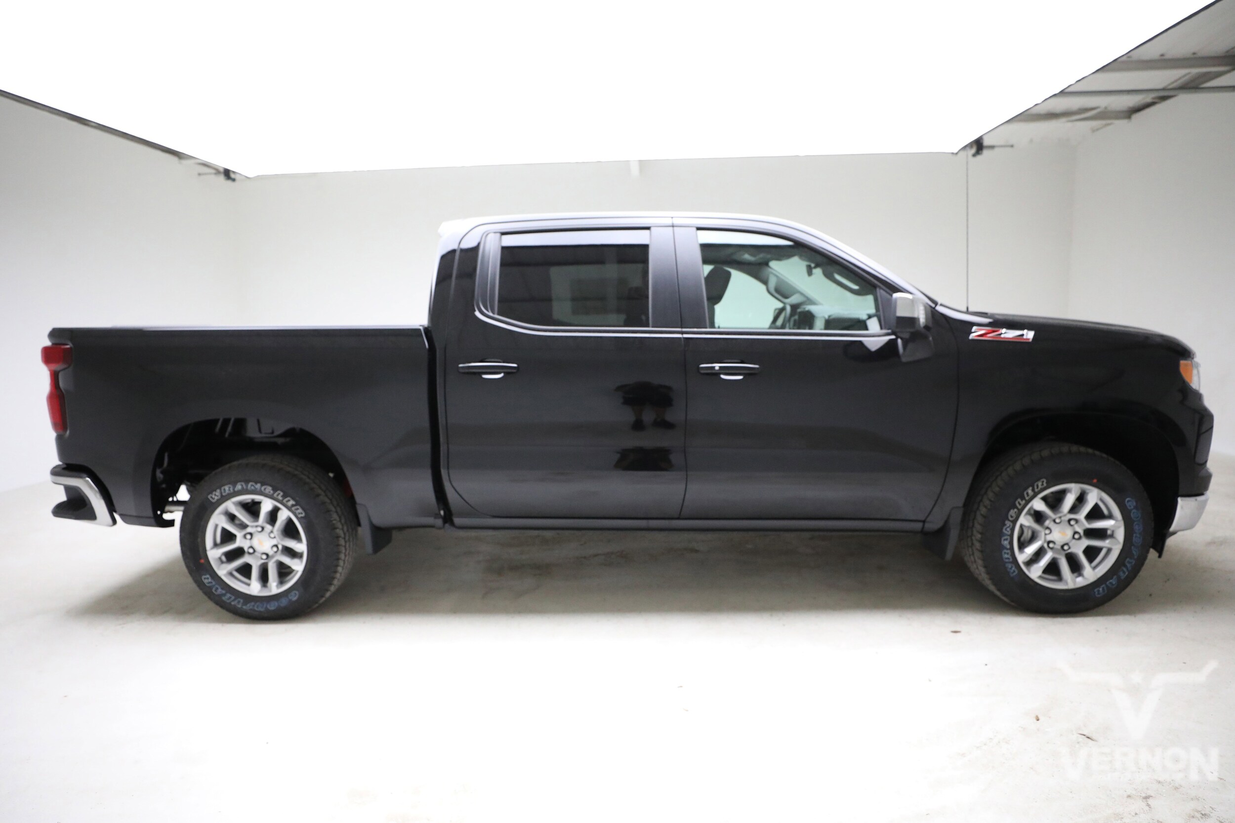 2026 Chevrolet Silverado 1500 LT - Photo 6