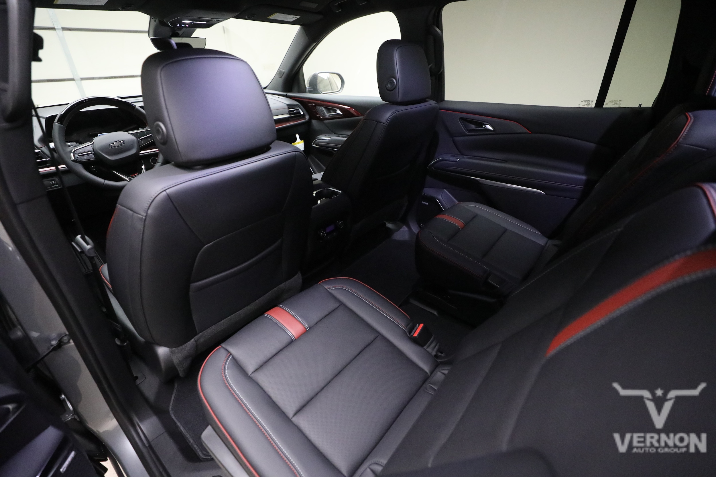2027 Chevrolet Traverse RS - Photo 9