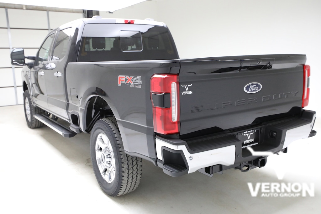 New 2026 Ford F-250 Lariat Truck Crew Cab