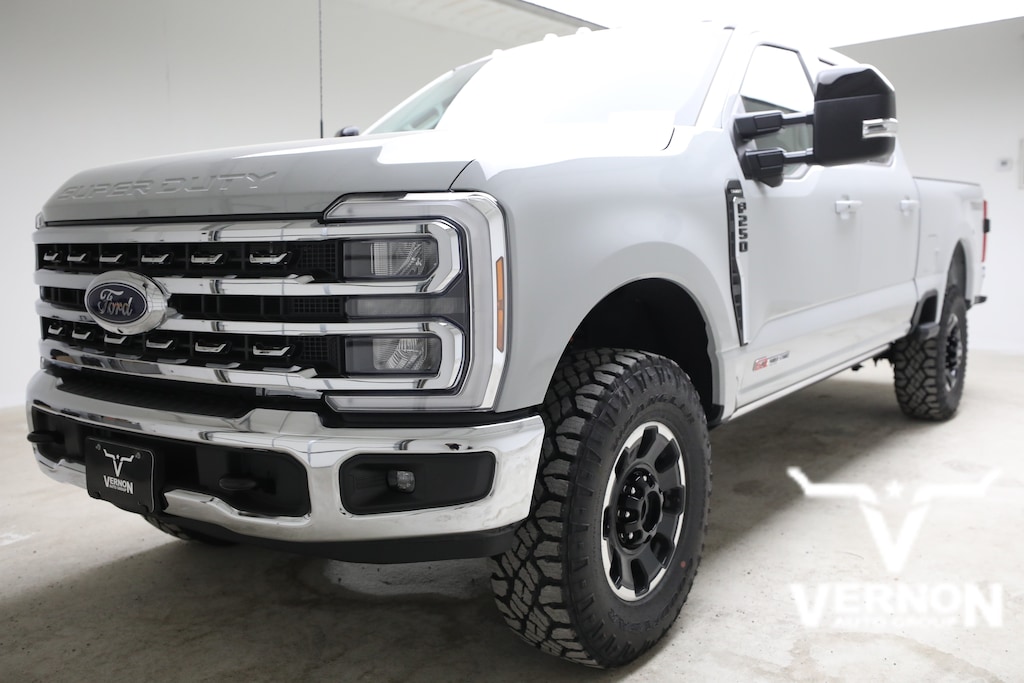 New 2026 Ford F-250 Lariat Truck Crew Cab