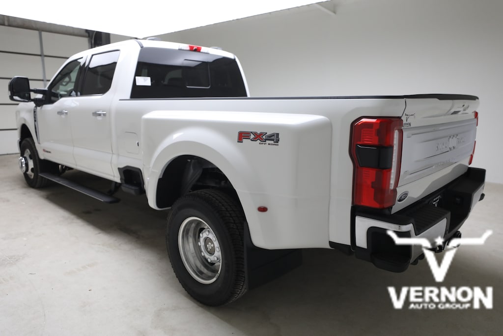 New 2026 Ford F-350 King Ranch Truck Crew Cab