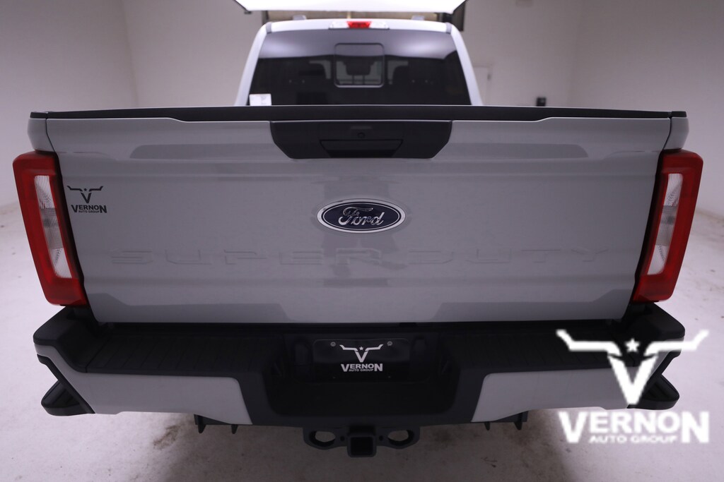 New 2026 Ford F-250 XL Truck Crew Cab