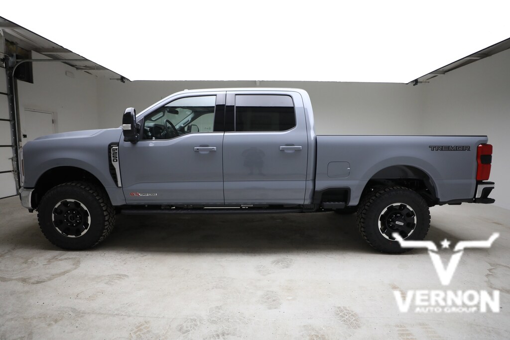 New 2026 Ford F-250 Lariat Truck Crew Cab