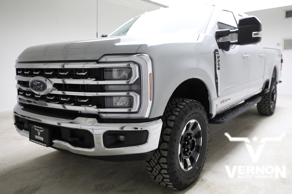New 2026 Ford F-250 Lariat Truck Crew Cab