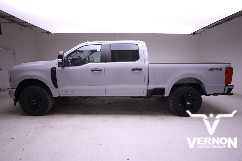 New 2026 Ford F-250 XL Truck Crew Cab