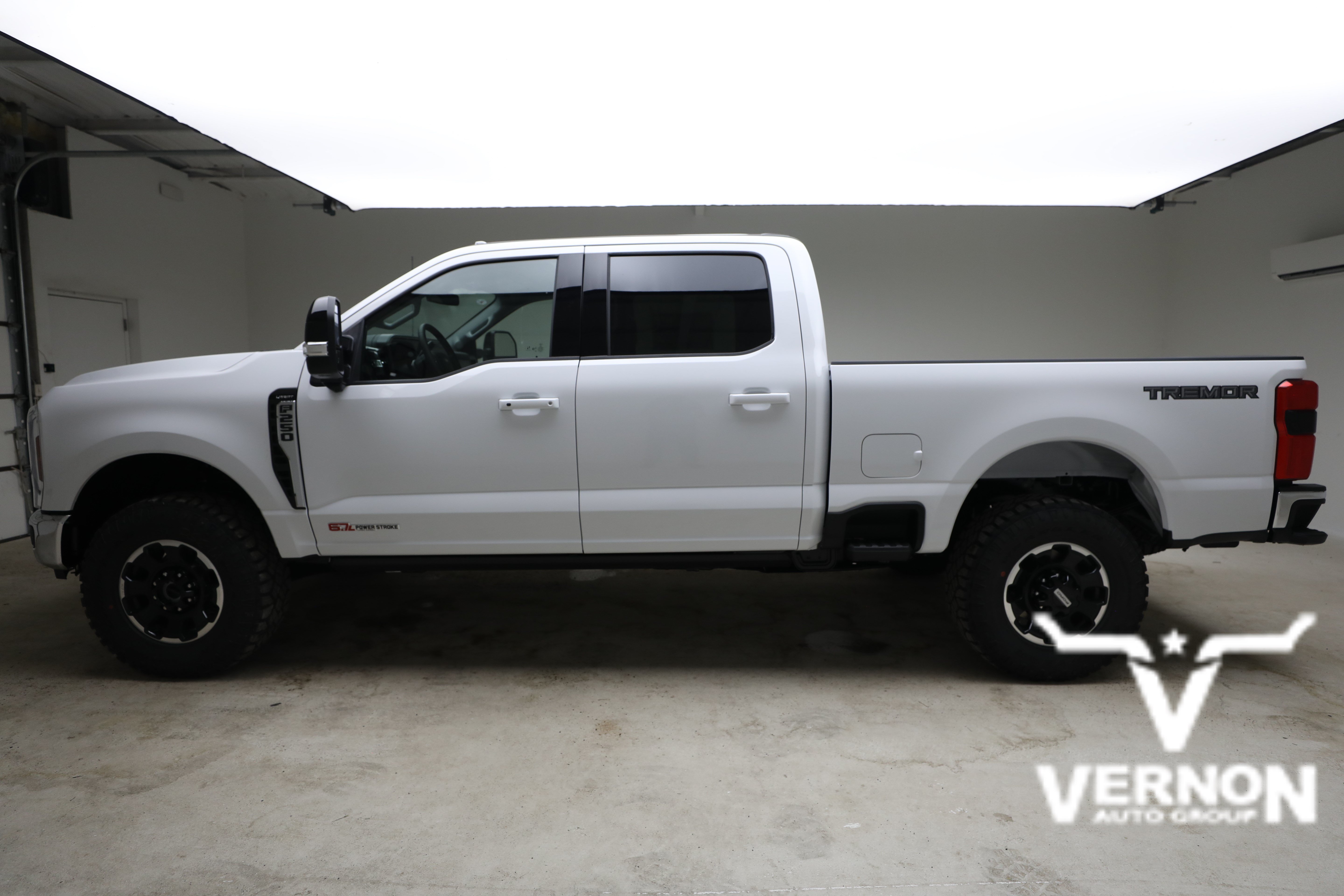 New 2027 Ford F-250 F-250 Lariat Truck Crew Cab