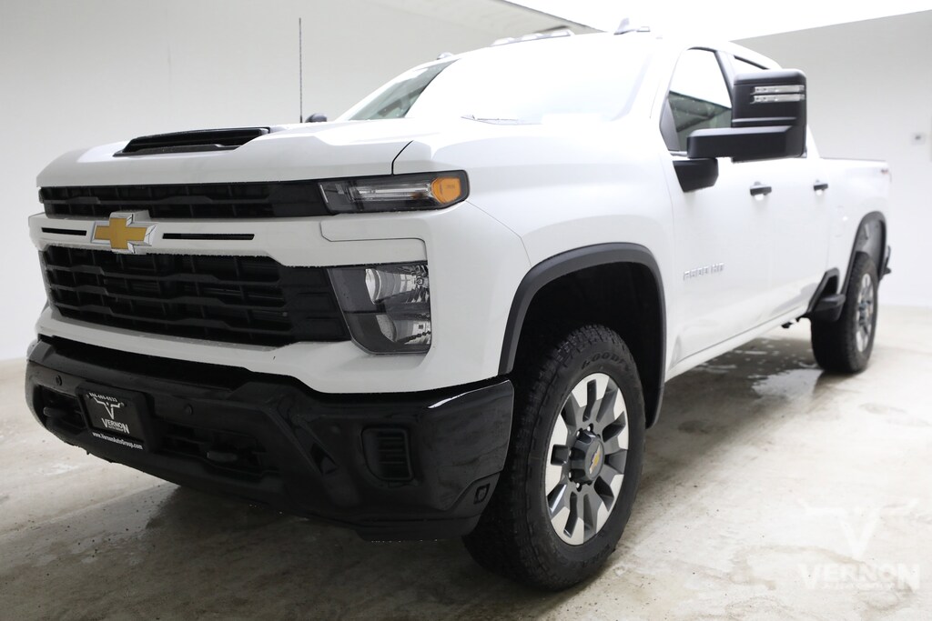 New 2026 Chevrolet Silverado 2500 HD Custom Truck Crew Cab