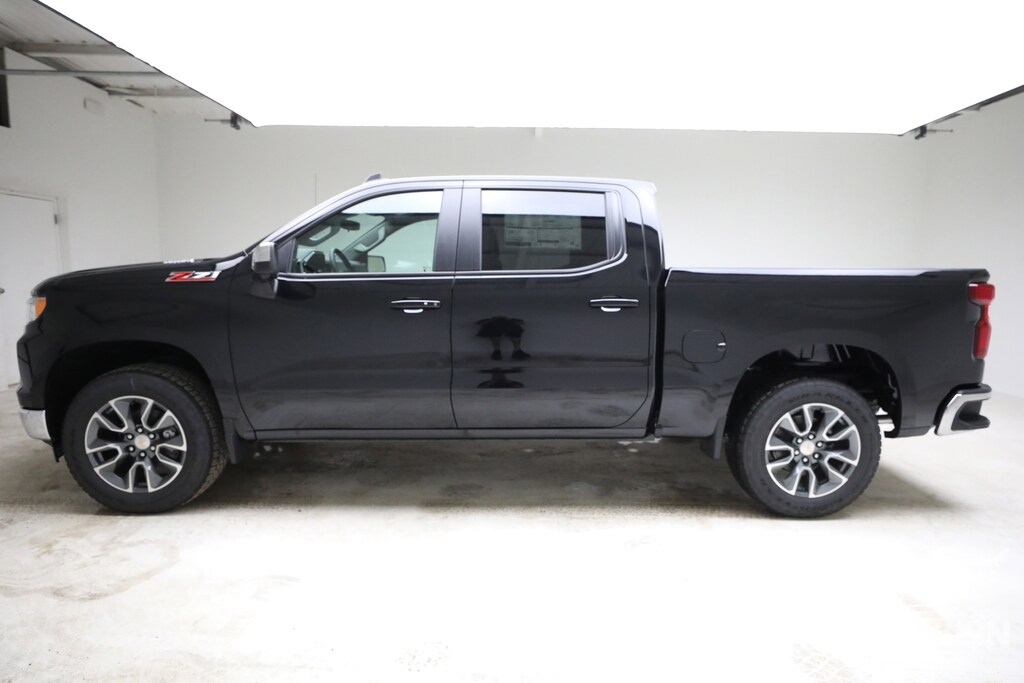 New 2026 Chevrolet Silverado 1500 LT w/1LT Truck Crew Cab