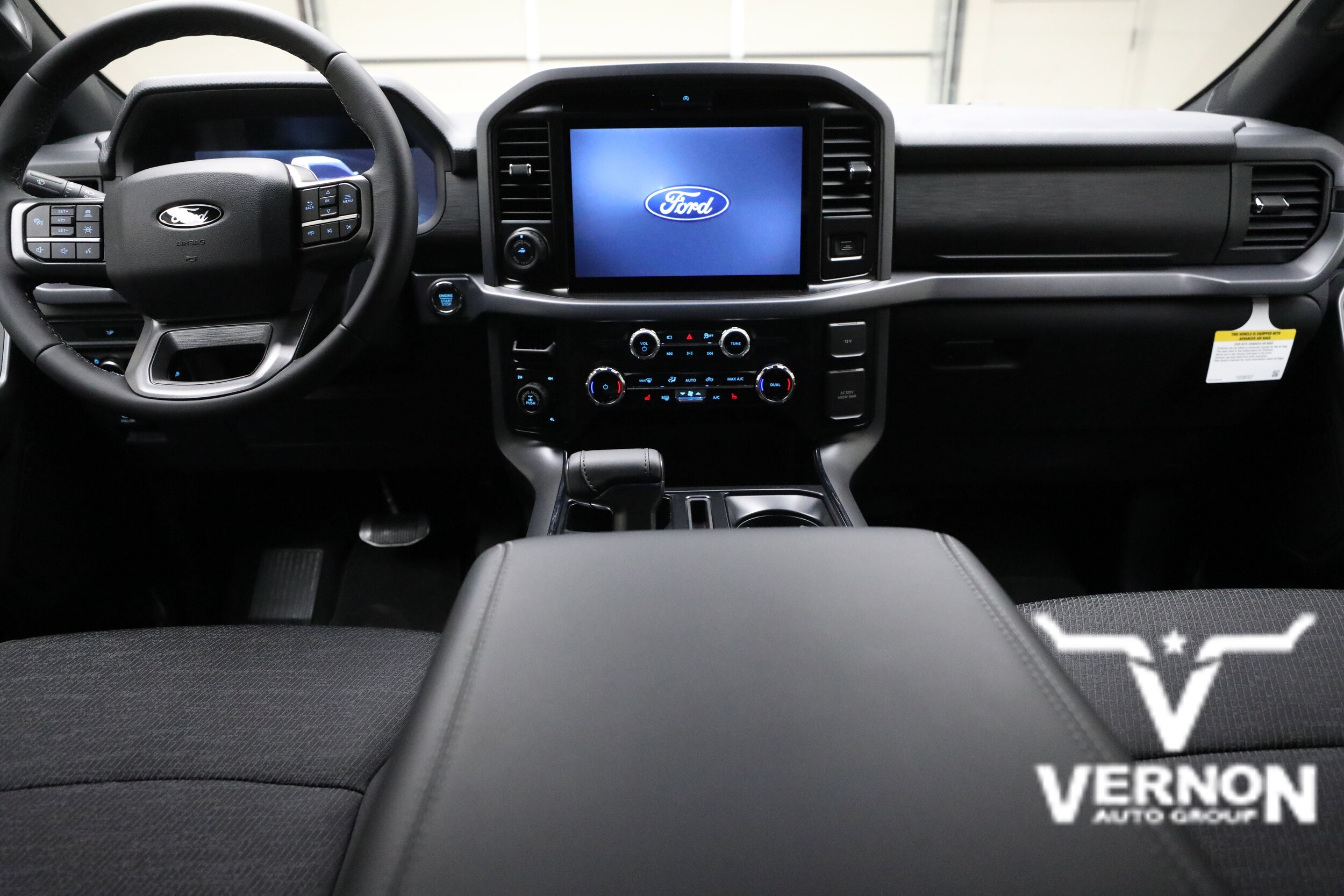 2026 Ford F-150 XLT - Photo 13