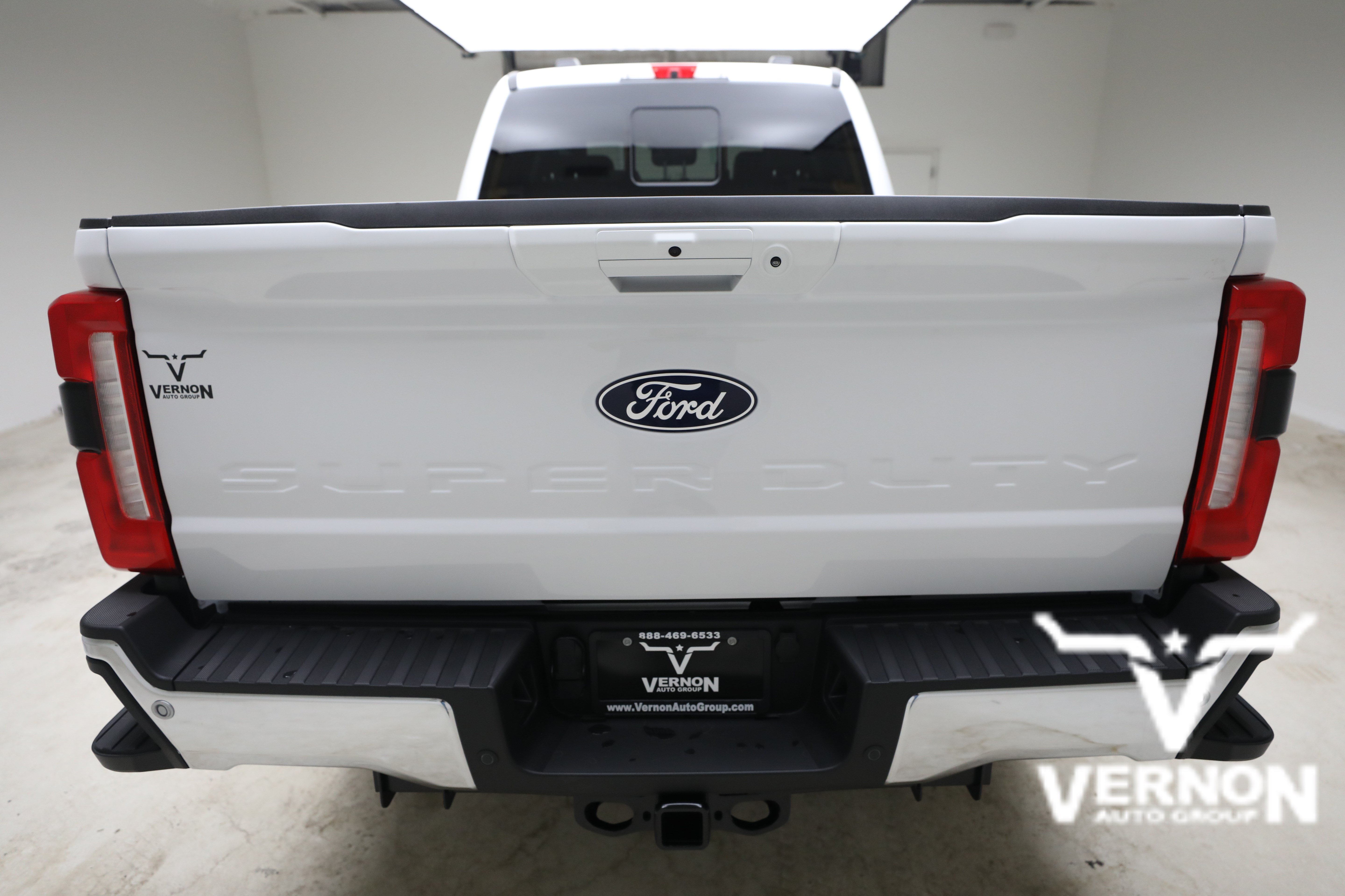 New 2027 Ford F-250 F-250 Lariat Truck Crew Cab
