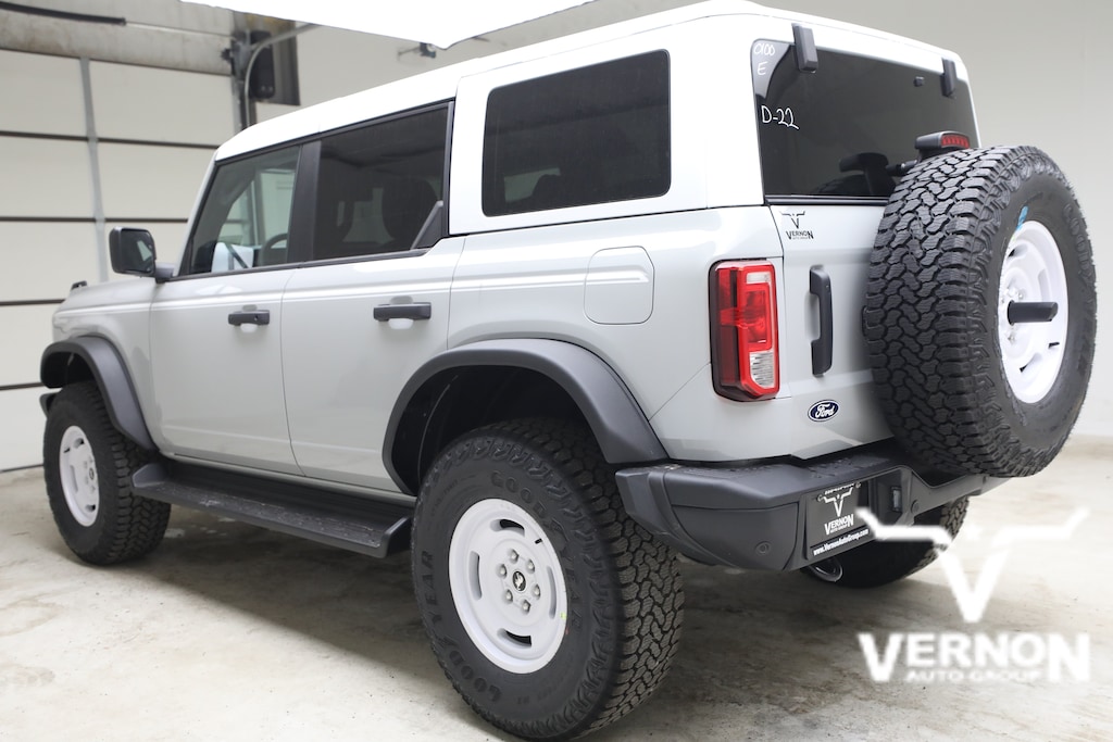 New 2026 Ford Bronco Heritage Edition SUV