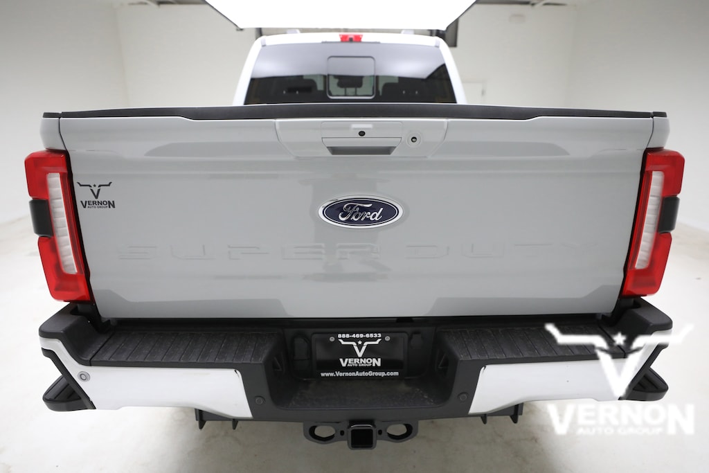 New 2026 Ford F-250 Lariat Truck Crew Cab