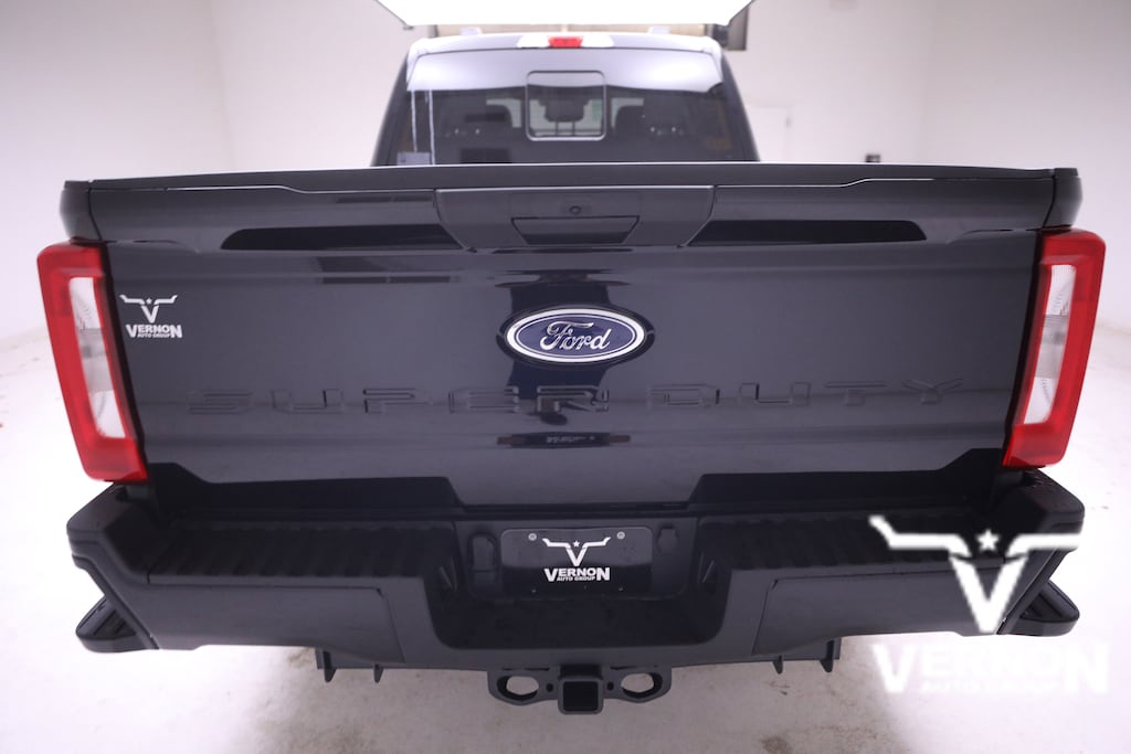 New 2026 Ford F-250 XL Truck Crew Cab