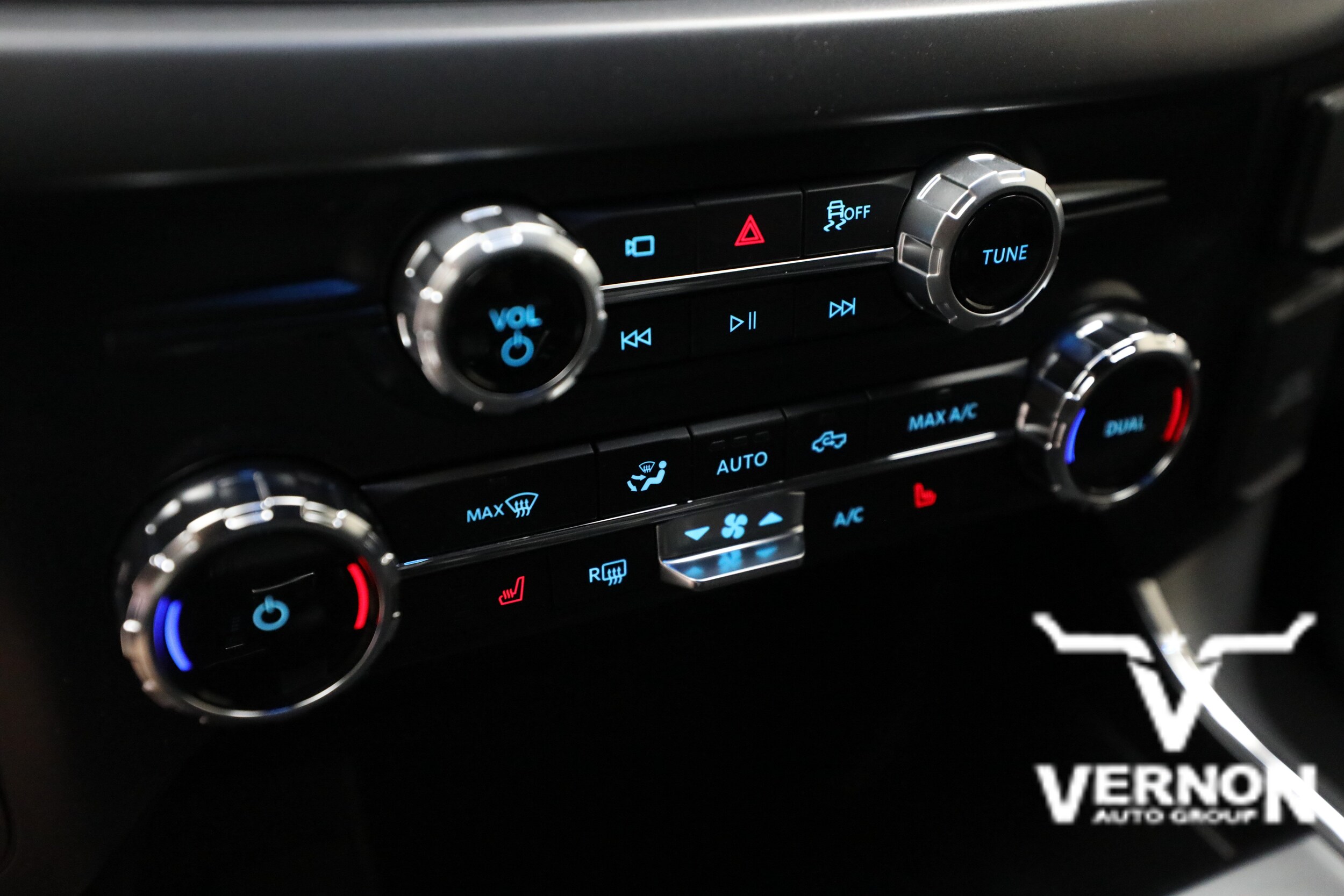 2026 Ford F-150 XLT - Photo 24