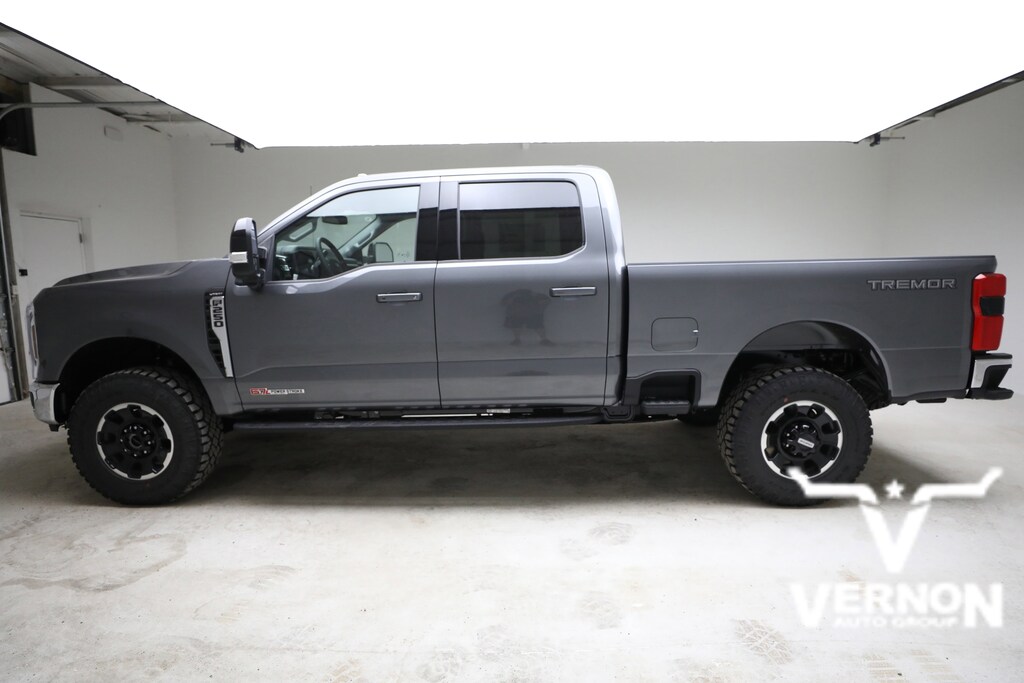 New 2026 Ford F-250 Lariat Truck Crew Cab