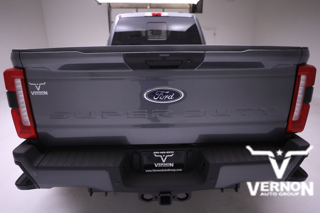 New 2026 Ford F-350 Truck Crew Cab