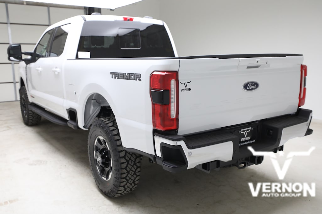 New 2026 Ford F-250 Lariat Truck Crew Cab