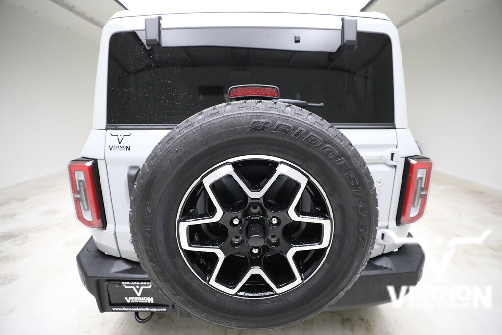 New 2026 Ford Bronco Outer Banks SUV