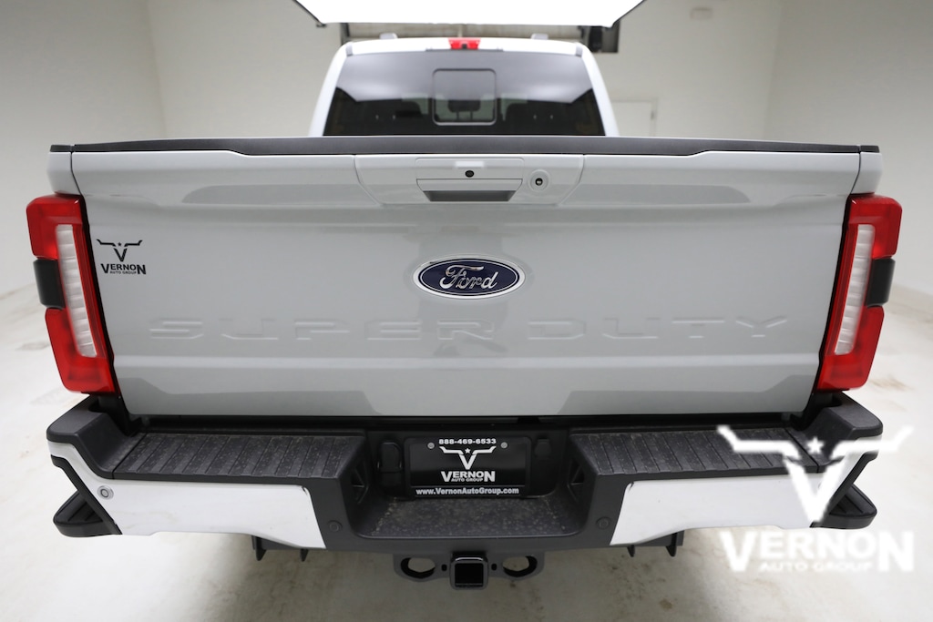 New 2026 Ford F-250 Lariat Truck Crew Cab