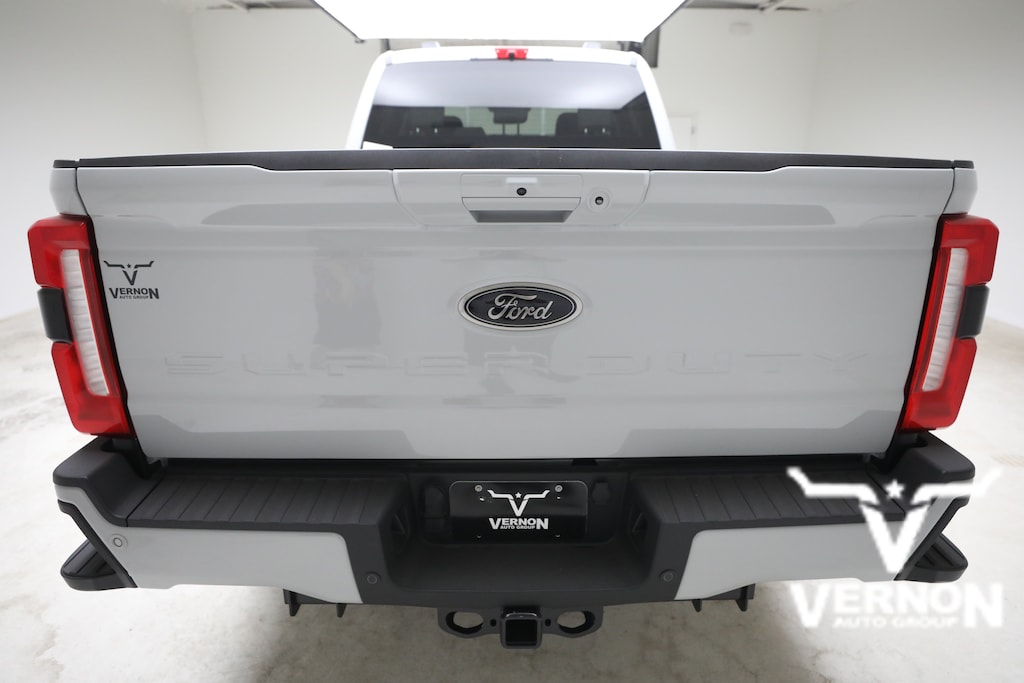 New 2026 Ford F-250 XLT Truck Crew Cab