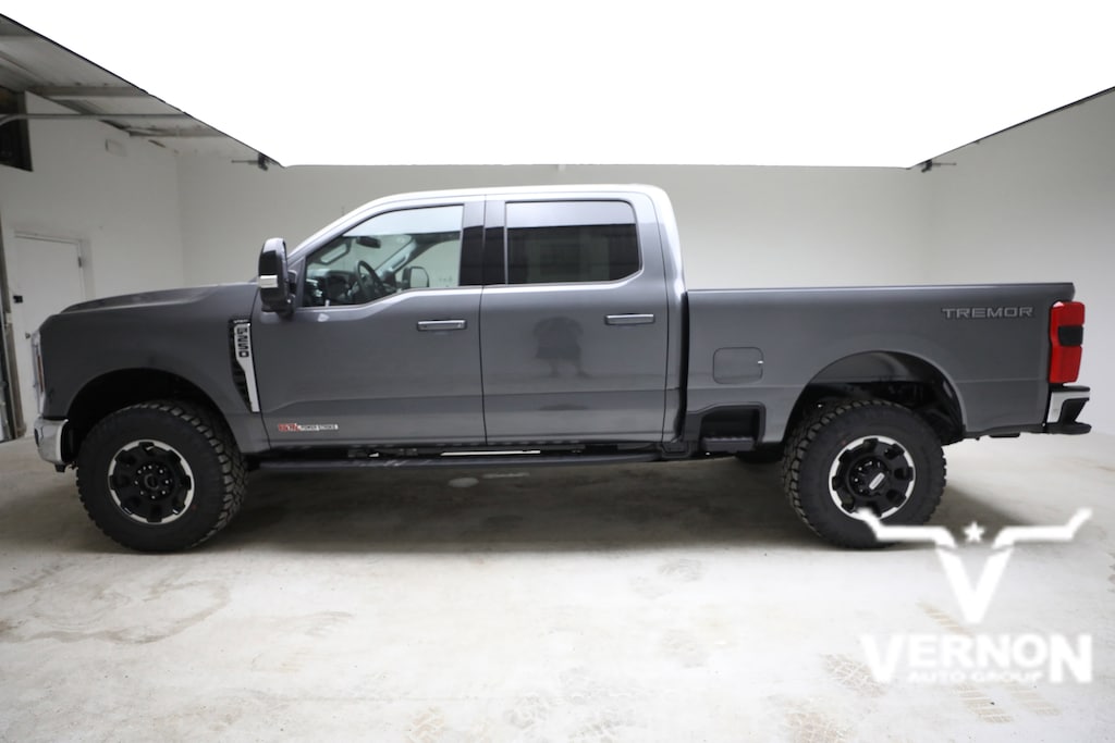 New 2026 Ford F-250 Lariat Truck Crew Cab
