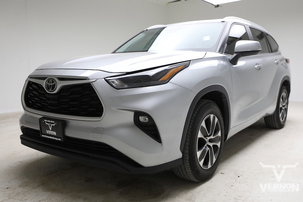 Used 2023 Toyota Highlander XLE SUV