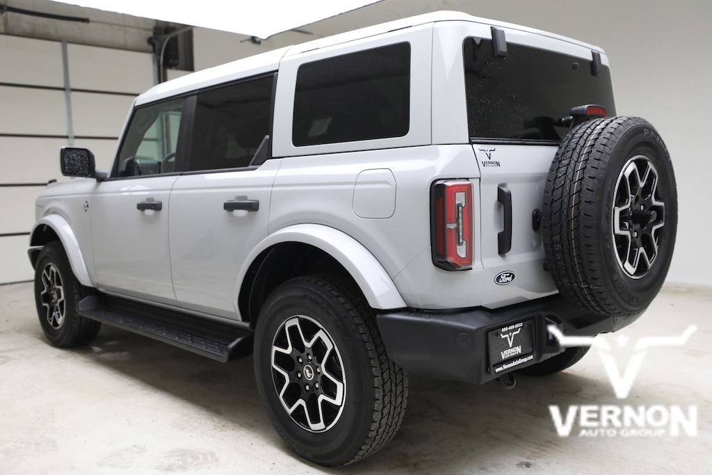 New 2026 Ford Bronco Outer Banks SUV