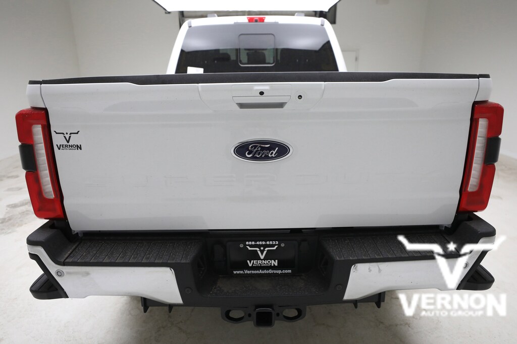 New 2026 Ford F-250 Lariat Truck Crew Cab