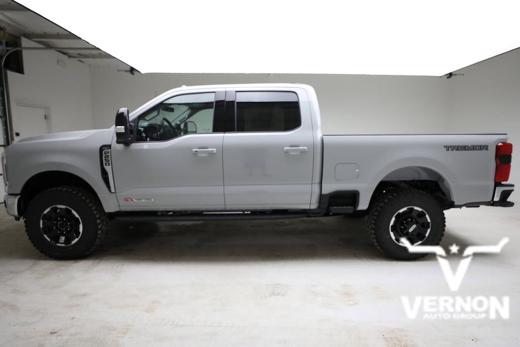 New 2026 Ford F-250 Lariat Truck Crew Cab