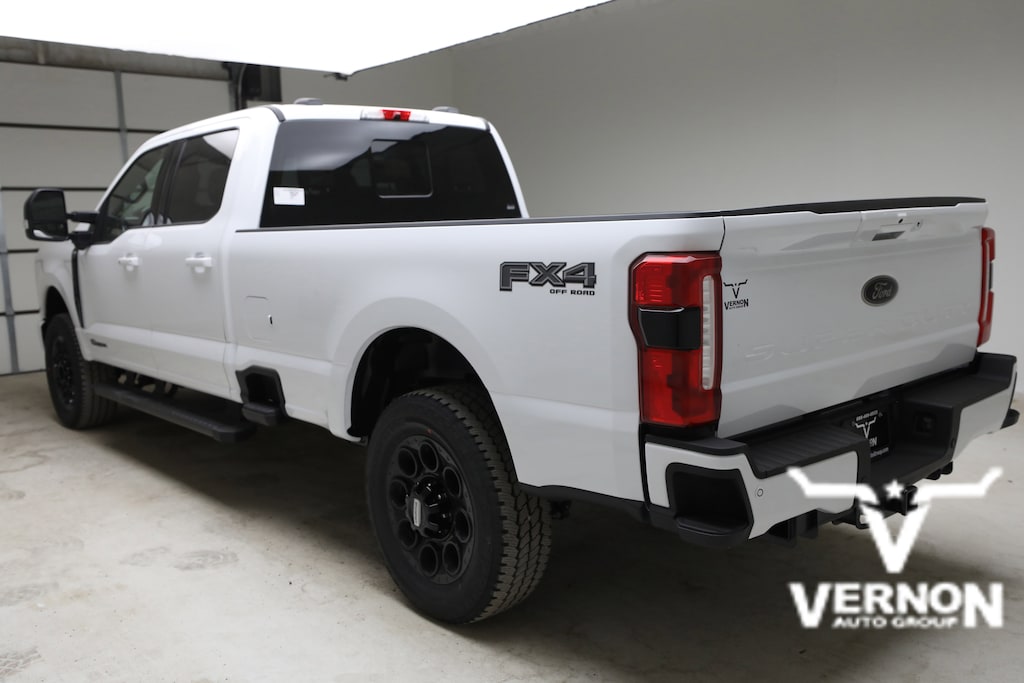 New 2026 Ford F-250 Lariat Truck Crew Cab