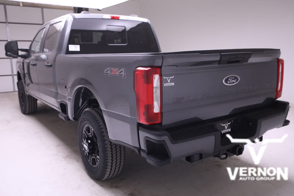 New 2026 Ford F-250 Truck Crew Cab